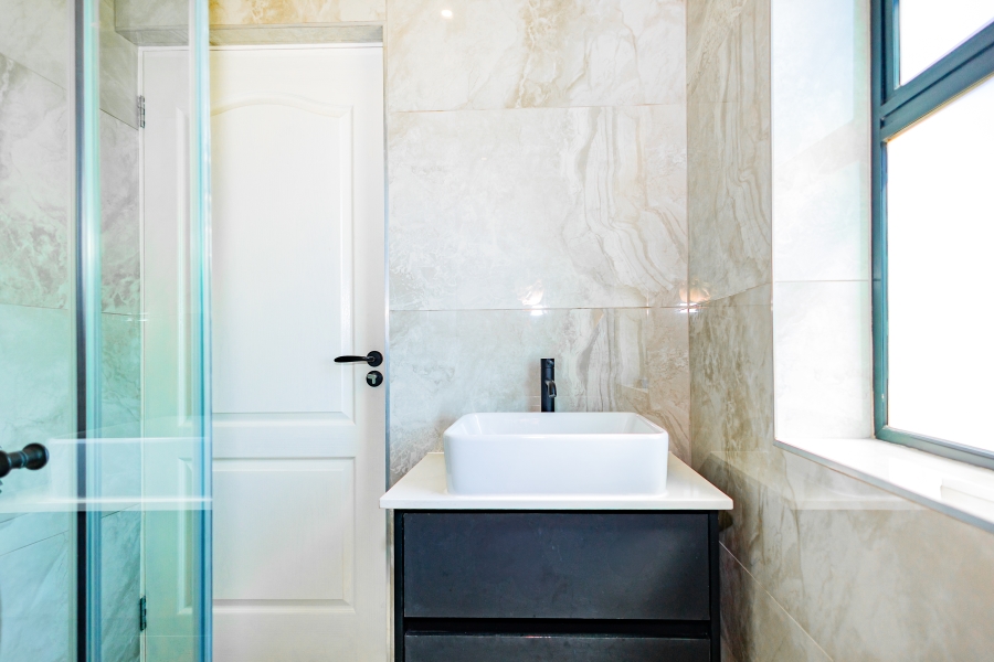 4 Bedroom Property for Sale in Oude Westhof Western Cape